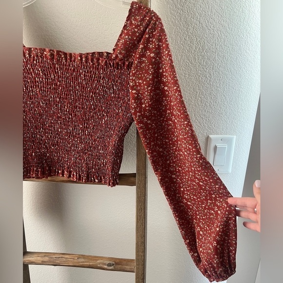 Red/Maroon blouse - long sleeve size M - Picture 3 of 4